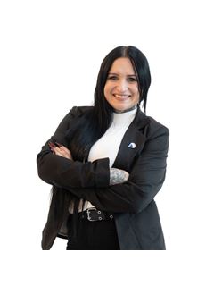 Noelia Martinez - RE/MAX Roble