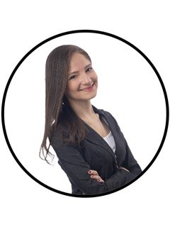 Michelle Perez - RE/MAX Class