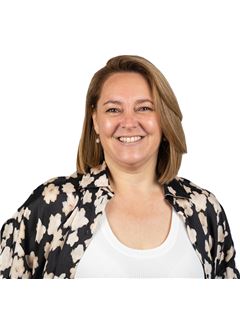 Gabriela Guisolfo - RE/MAX Heart