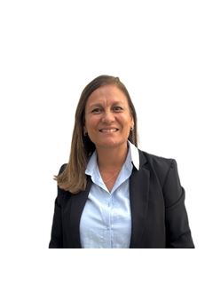 Sandra Torales - RE/MAX Vanguard