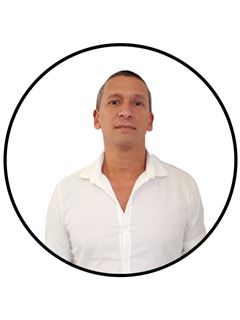 Leandro  Suarez - RE/MAX Class