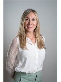 Gisela Van Megroot - RE/MAX Solutions