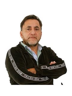 Walter Jara - RE/MAX Solutions
