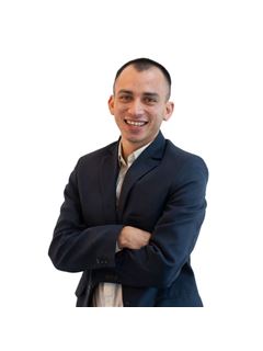 Emilio Zarza  - RE/MAX Roble