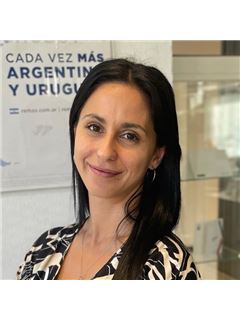 Noelia Belen  Lopez - RE/MAX Vincit