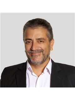 Guillermo Robledo - RE/MAX Blue
