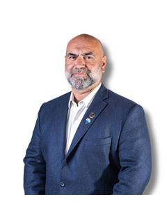Marcelo Garitaonandia - RE/MAX Solutions