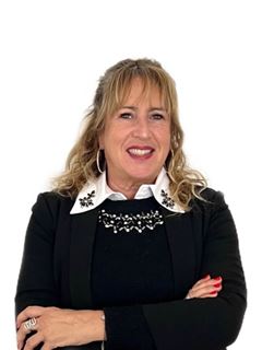 Constanza Copello - RE/MAX Suma