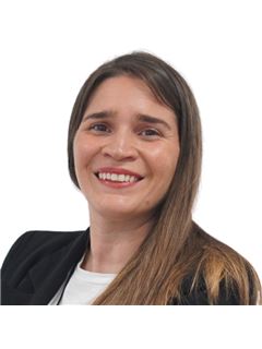 Veronica Cordoba Pascualin - RE/MAX Futuro