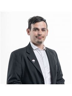 Alessandro Chiarello - RE/MAX Social