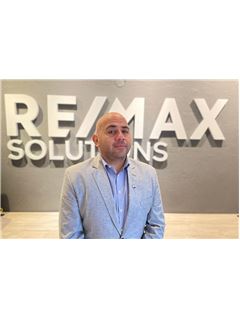 Adrian Espinosa - RE/MAX Solutions