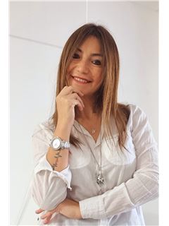 Yennifer Contreras Duarte - RE/MAX Urbana