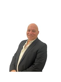 Daniel Wilhelm - RE/MAX Rio