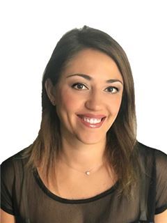 Alejandra Figueroa - RE/MAX Buró