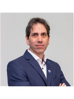 Esteban Lazzarini - RE/MAX Profesional