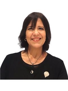 Álvarez  Claudia Beatriz  - RE/MAX Desafío