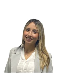 Abril Lujan Laredo - RE/MAX New