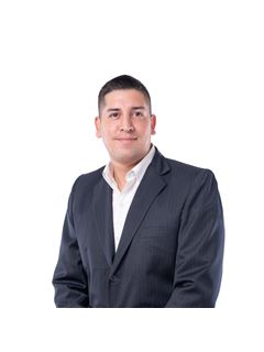 Fabian Paz - RE/MAX Vita