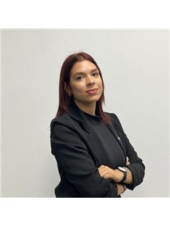 Abigail  Ralli - RE/MAX Solutions