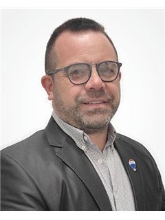 Walter Alcaraz - RE/MAX Life