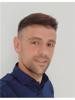 Leonel Lozano - RE/MAX Estilo