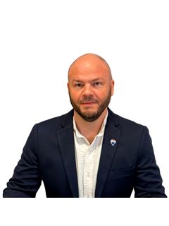 Santiago Escalante - RE/MAX Activo