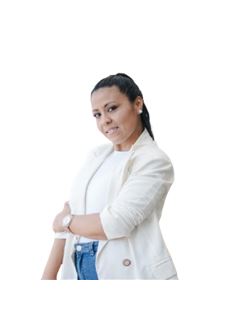 Laura Alejandra Delgado - RE/MAX Roble
