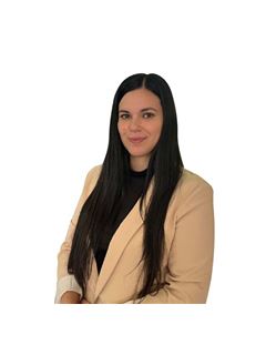 Ayelen Jana - RE/MAX Crea