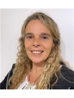 Silvina Ruth Barschtein - RE/MAX Solutions