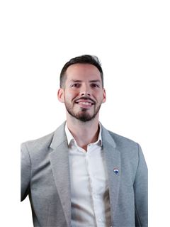 Guillermo Garcilazo - RE/MAX Net