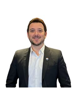 Martin Kemps - RE/MAX Activo