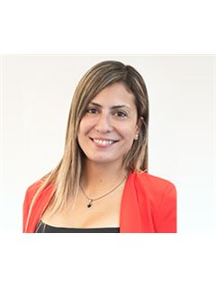 Silvina Zeballos - RE/MAX Urbana