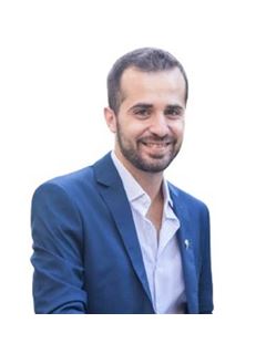 Rodrigo Lambarri - RE/MAX Urbana
