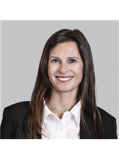 Daniela Cuzzolino - RE/MAX Titanium