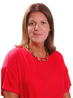 Gabriela Uria - RE/MAX Urbana
