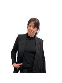 Nadia Bossetti - RE/MAX Urbana III