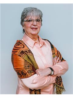 Liliana Perez - RE/MAX Raíces