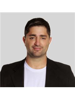 Diego García - RE/MAX Blue