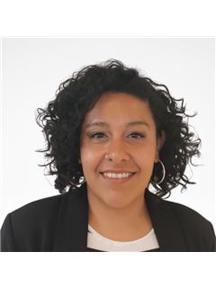 Sabrina Molina - RE/MAX La Vie