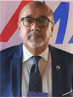 Jorge Orué - RE/MAX Urbana