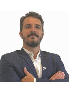 Nicolas Medrano - RE/MAX Advance