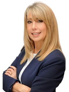 Silvia Niemetz - RE/MAX Premium