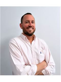 Jason Seery - RE/MAX Namai