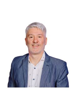 Cesar Lecarotz - RE/MAX Impacto
