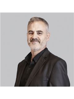 Alejandro Laspina - RE/MAX Titanium