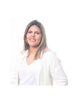 Maria Riquelme - RE/MAX Urbana III