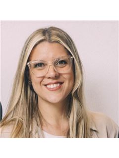 Lucia Daniela Guzman - RE/MAX Vincit