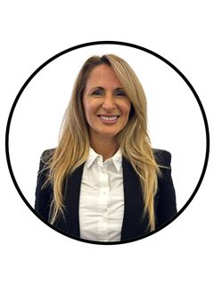 Carolina  Cadabon - RE/MAX Class
