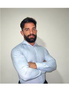 Gabriel Regules - RE/MAX Solutions
