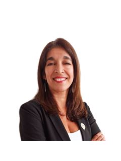 Adriana Isabel Escudero - RE/MAX Platino II